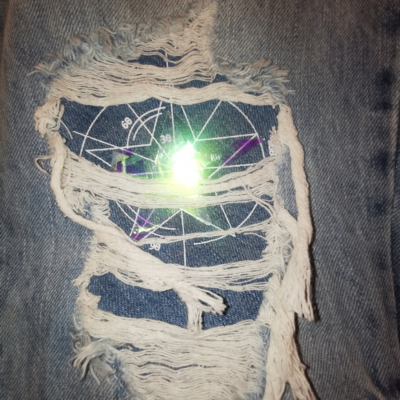 Tortoise Denim Jeans Straight Leg Distressed Light wash Size 29 *RARE* - Picture 8 of 11